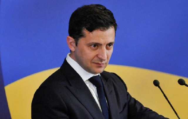 Политика Зеленского отличается жгучим антидемократизмом и стремлением добить остатки социального государства в Украине, – политолог