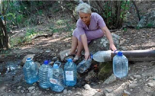 Водный кризис в Крыму: оккупанты ограничили подачу воды в Симферополе и Алуште