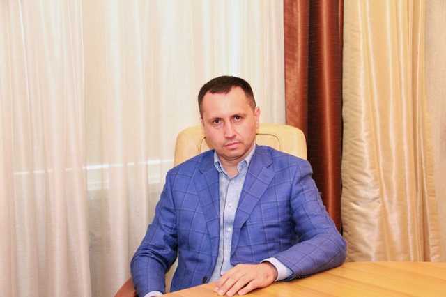 Чому горе-бізнесмен Вадим Трунов з сумнівною біографією знову замахується на «Укрхімтрансаміак»?