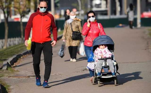 В ближайшие дни несколько областей могут попасть в "красную" зону карантина, - Шмыгаль