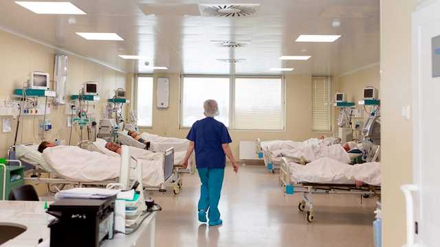 От тяжелого COVID-19 спасают целую семью в Днепре: никто не вакцинирован