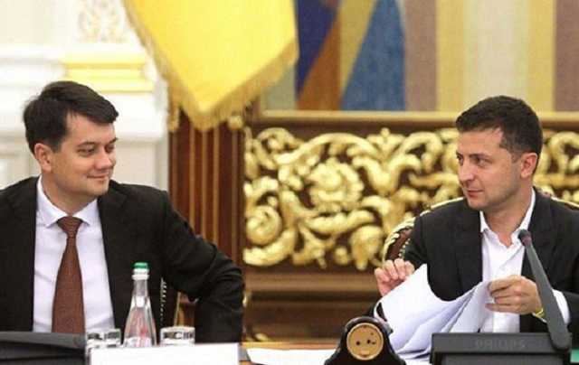 Владимир Фесенко: “Почему “Слуги народа” так торопятся с отставкой Разумкова?”