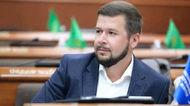 В Киеве на стадионе ультрас избили депутата горсовета от ОПЗЖ