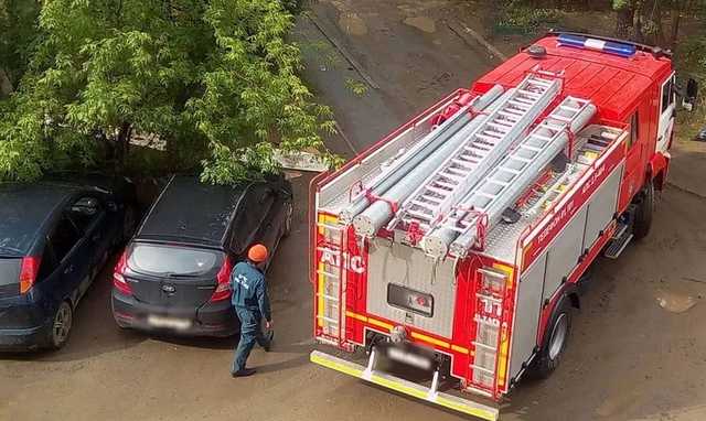В Грузии в многоэтажке прогремела серия взрывов, начался пожар