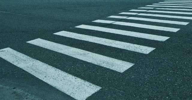 В Славянске женщина за рулем автомобиля «Nissan» сбила ребенка на пешеходном переходе