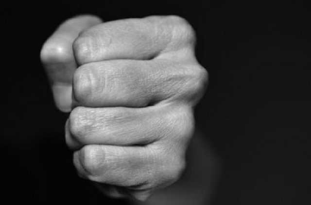 В Киеве военный в неадекватном состоянии устроил дебош на улице