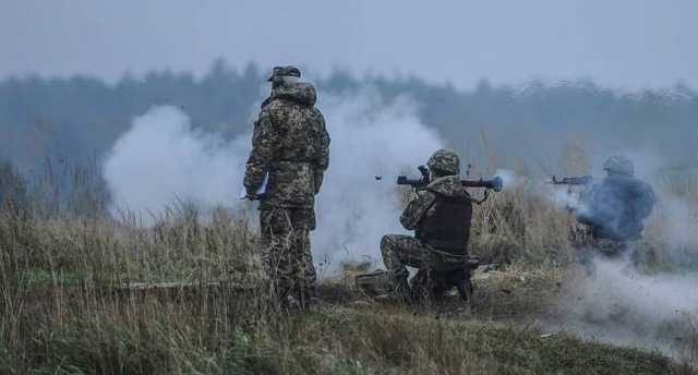 Оккупанты 9 раз открывали огонь: на Донбассе боец получил ранение