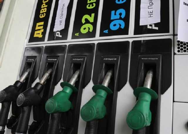 Бензин в Украине может подорожать еще на 3-4 грн за литр, — эксперты