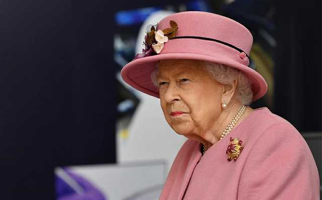 Здоровье Елизаветы II пошатнулось? Появилось "настораживающее" видео