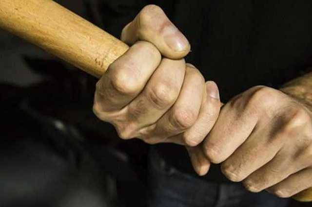 На Львівщині 22-річний хлопець жорстоко побив палицею власну бабусю