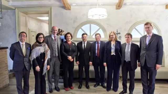 Зеленский встретился с послами G7: Они его похвалили за судебные реформы