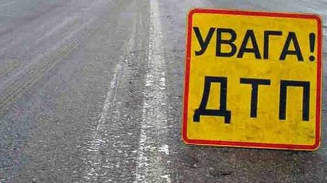 На Закарпатье машина врезалась в эвакуатор и загорелась, четверо погибших