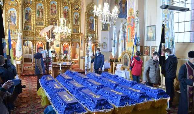 Останки 16 воинов УПА перезахоронили на Львовщине