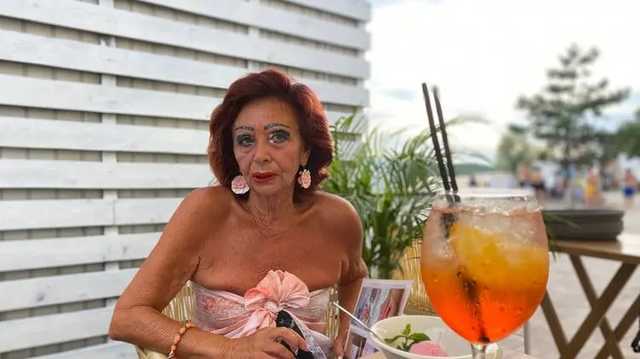 Киевская 73-летняя модель Елена Волк попала больницу