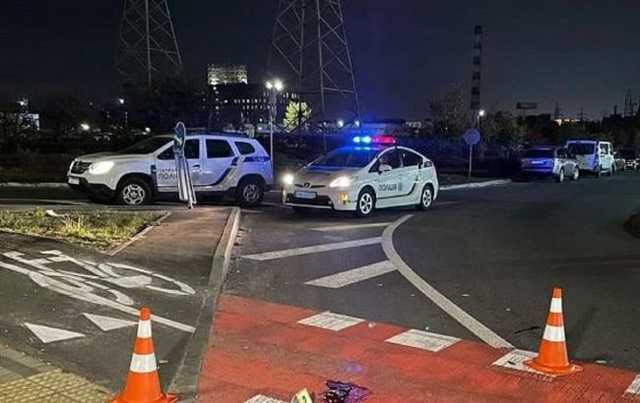 В Киеве пьяный водитель самосвала сбил пешеходов на переходе