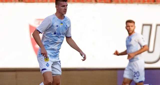 "Динамо" разгромной победой вернуло себе первое место в УПЛ