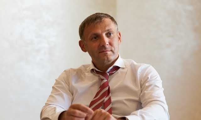 Укрсиббанк переуступив права вимоги до Тищенка на 597 млн грн з дисконтом 99%