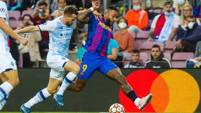 Динамо уступило Барселоне, пропустив единственный гол в матче