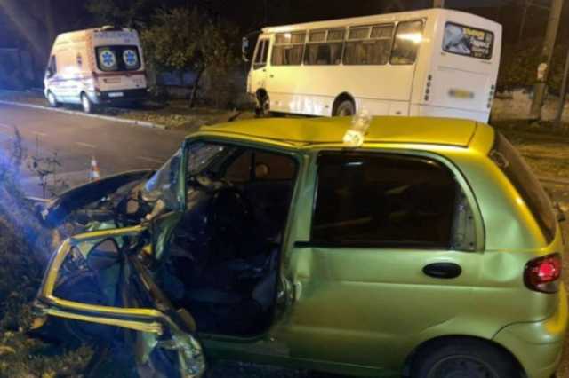 В Одессе пенсионерка врезалась на легковушке в маршрутку