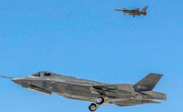 Япония подняла истребители из-за боевых вертолетов РФ и КНР