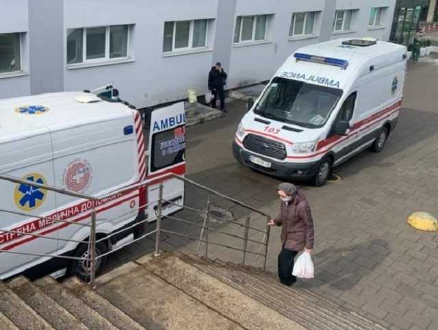 Страхи и дезинформация в действии: почему украинцы не хотят вакцинироваться от COVID-19