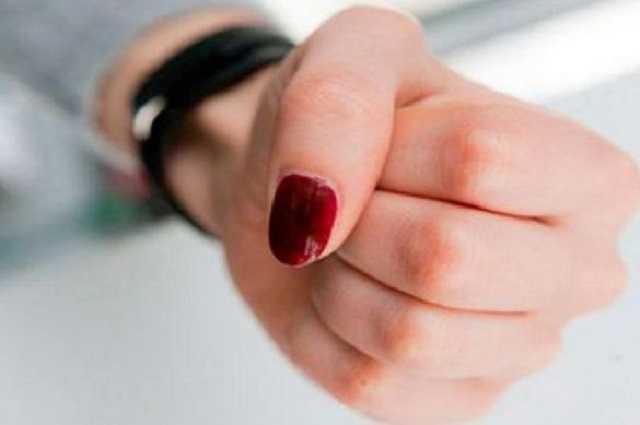 Под Днепром горе-мать жестоко избила трехлетнюю дочь: женщину ждет суд