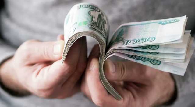 Крымчанин забрал из банкомата чужие 20 тысяч рублей, теперь ему грозит срок