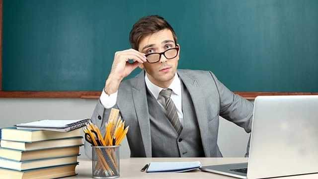 В 2022 году на зарплату учителям добавят более 8 миллиардов гривен