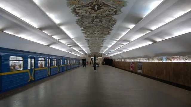 С 1 ноября пассажиров киевского метро без прививки или ПЦР-теста начнут штрафовать