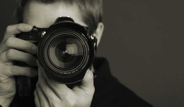 В Днепре мужчина забрался в женский туалет и фотографировал полураздетых женщин