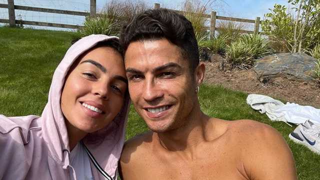 Криштиану Роналду станет отцом двойни