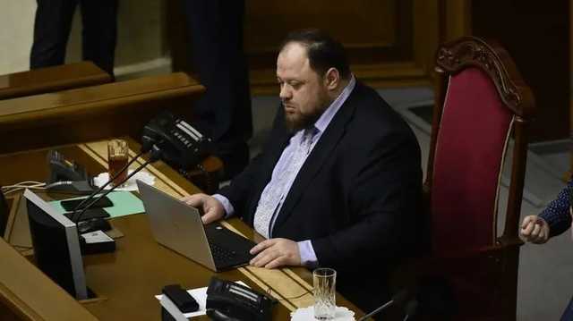 Стефанчук анонсировал несколько внеочередных заседаний Рады на этой неделе