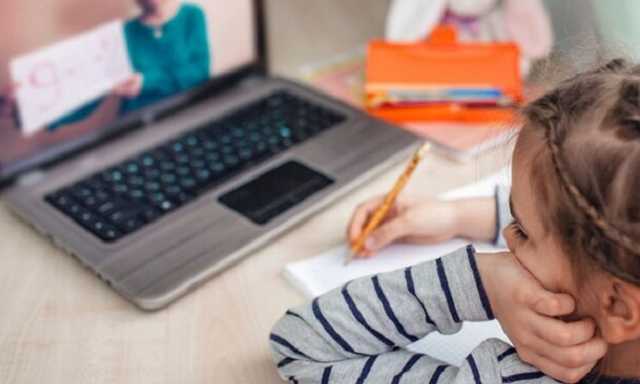 В Киеве объяснили дистанционку в школах: хотят избежать локдауна с остановкой транспорта