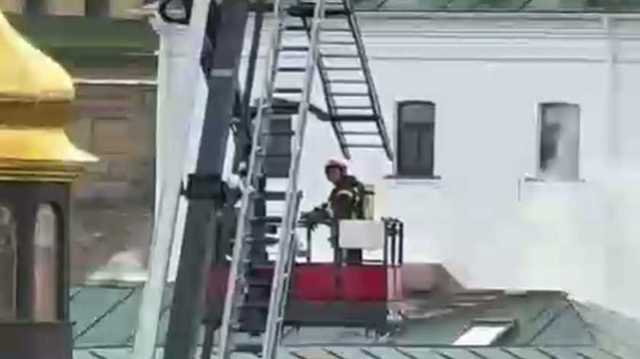 В Киеве горит Киево-Печерская лавра: видео с места