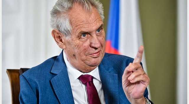 Президент Чехии покинул реанимацию из-за политического давления