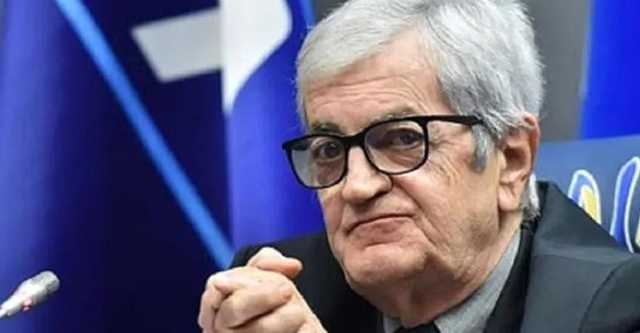 Со скандальным главой украинских футбольных судей продлили контракт