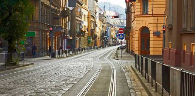 Во Львове ужесточают карантин, но рассматривают вариант возвращения учеников в школы