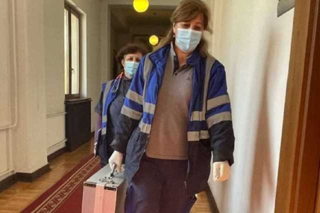 В парламент Грузии вызвали скорую для голодающей за Саакашвили депутатки