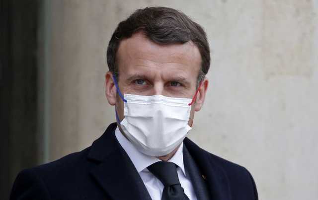 Франция в декабре начнет повторно вакцинировать пожилых людей