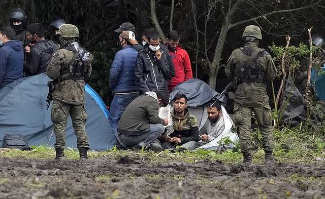 Украинцев попросили сообщать о появлении мигрантов в приграничных зонах