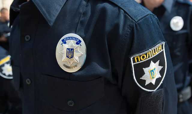 В Луцке полицейский из внутренней безопасности признался в коррупции