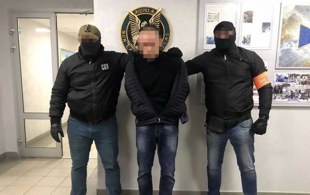 Пытки задержанных и участие ФСБ: комендант "Изоляции" дал показания СБУ