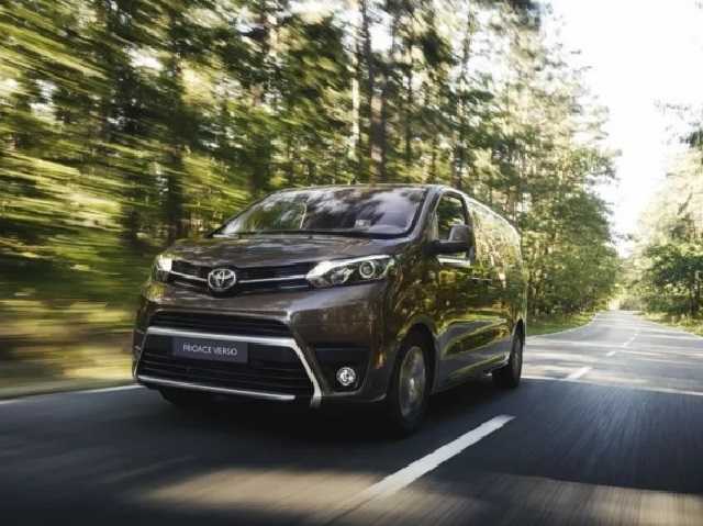 Для Верховної Ради придбали автомобілів на близько 18 млн грн