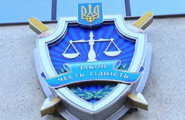 Поліцейсько–прокурорські будні: однією рукою боремося із злочинністю – іншою «кришуємо»?