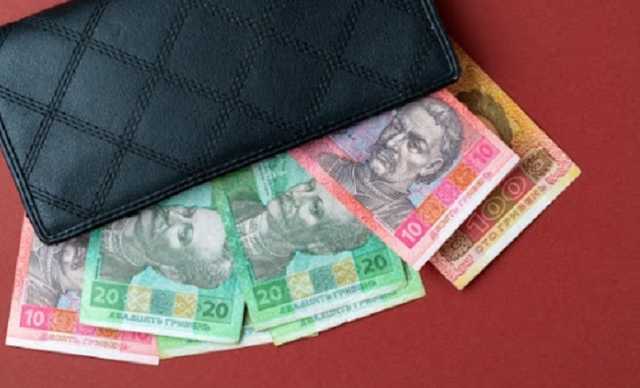 Пересчет пенсий за выслугу лет: кто получит надбавку до конца 2021 года