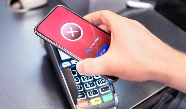 Как с банковских счетов украинцев за долги исчезают деньги