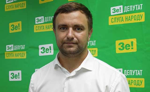 Нардеп «Слуги народа» Алексей Ковалев попал в резонансное ДТП на Mercedes S 560