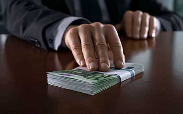 В Одессе госисполнитель признался во взяточничестве