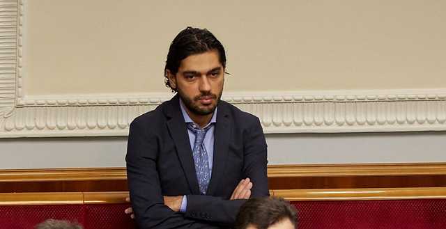 Лерос приехал в суд по мере пресечения