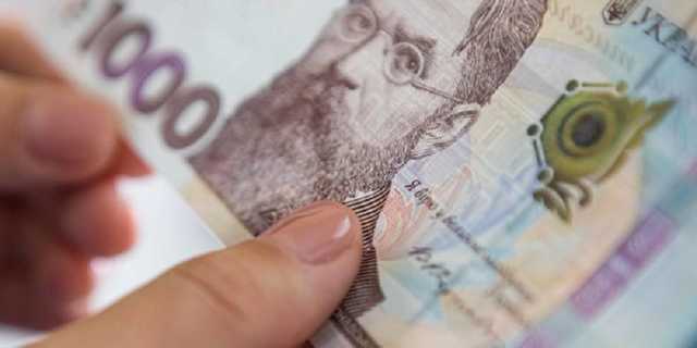 Обіцяну Зеленським тисячу гривень виплачуватимуть на віртуальні платіжні карти через "Дію", – Шмигаль